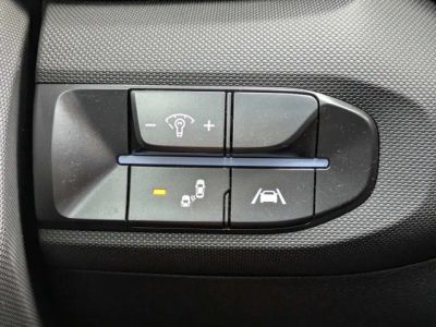 2021 Hyundai Veloster — photo 23 view