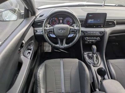 2021 Hyundai Veloster — photo 15 view