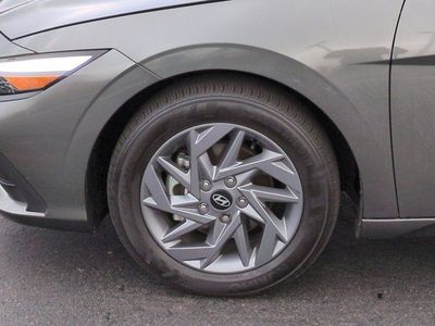 2024 Hyundai Elantra - Photo 7