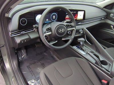 2024 Hyundai Elantra - Photo 9