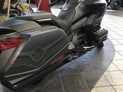 2025 Honda Gold Wing 50th Anniversary - Photo 4