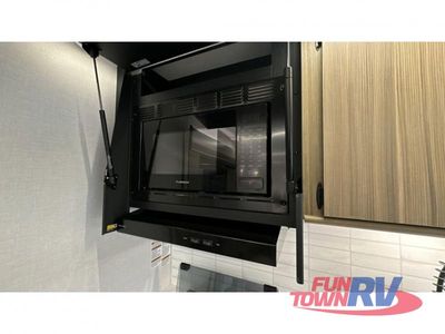 2025 Forest River RV Salem - Photo 19