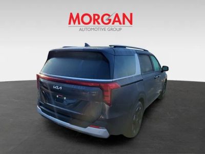 2026 Kia Carnival — side profile view