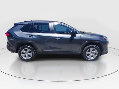 2025 Toyota RAV4 — photo 8 view