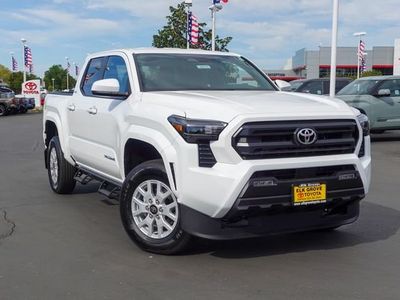 2026 Toyota Tacoma - Photo 2