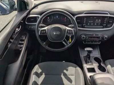 2020 Kia Sorento — photo 15 view