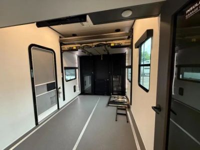 2025 Alliance RV Valor - Photo 15