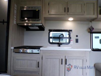 2026 Coachmen RV Catalina Summit Series 8 — photo 15 view