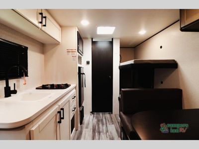 2026 Jayco Jay Flight SLX - Photo 11