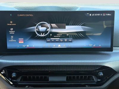 2026 BMW 4 Series — photo 34 view