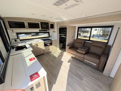 2026 Grand Design Imagine - Photo 9