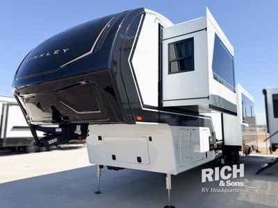 2026 Brinkley Model Z - Photo 3