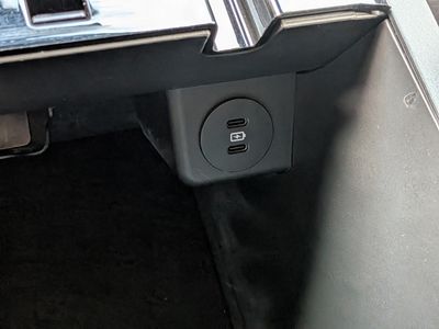 2025 Ford Explorer - Photo 33