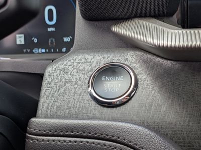 2025 Ford Explorer - Photo 30