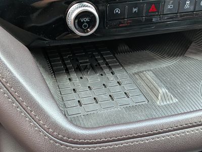2025 Ford Explorer - Photo 31