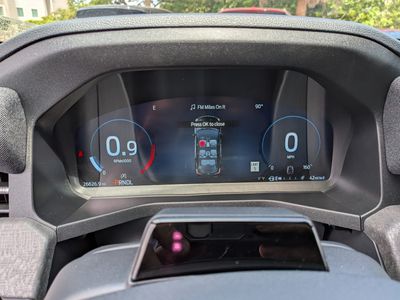 2025 Ford Explorer - Photo 27