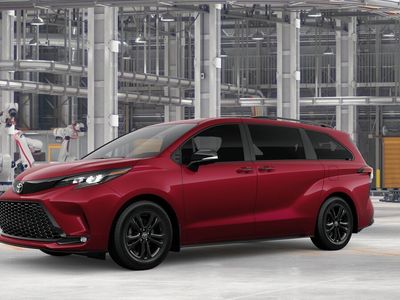 2026 Toyota Sienna — side profile view