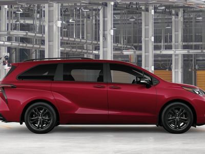 2026 Toyota Sienna — photo 12 view