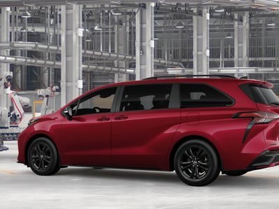 2026 Toyota Sienna — detail view