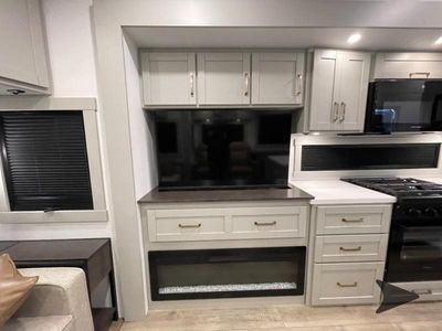 2026 Brinkley Model Z - Photo 19