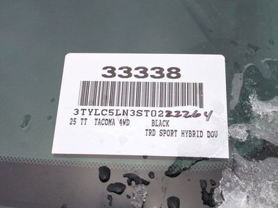 2025 Toyota Tacoma Hybrid — photo 19 view