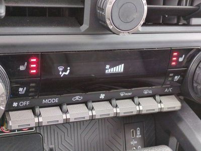 2025 Toyota Tacoma Hybrid — photo 15 view