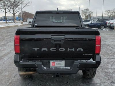 2025 Toyota Tacoma Hybrid — photo 7 view