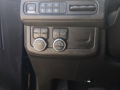 2023 GMC Yukon - Photo 13