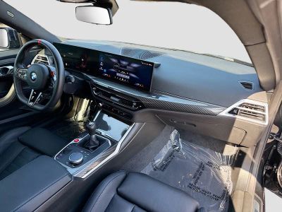2025 BMW M2 — photo 13 view