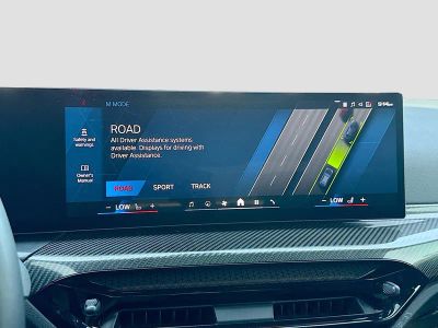 2025 BMW M2 — photo 28 view