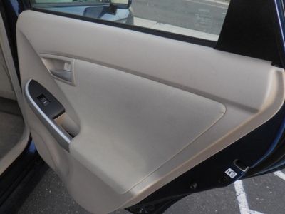2011 Toyota Prius - Photo 14