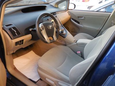 2011 Toyota Prius - Photo 9