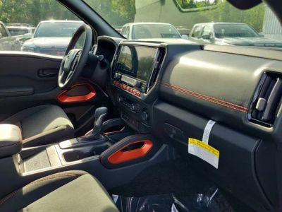 2026 Nissan Frontier — photo 29 view
