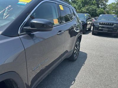 2022 Jeep Compass — detail view
