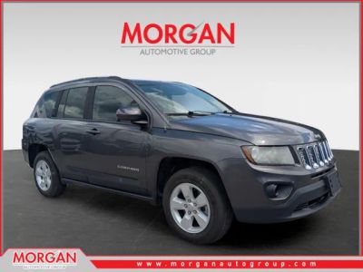 2016 Jeep Compass Latitude in Gray — front three-quarter view