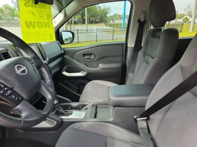 2023 Nissan Frontier — photo 11 view