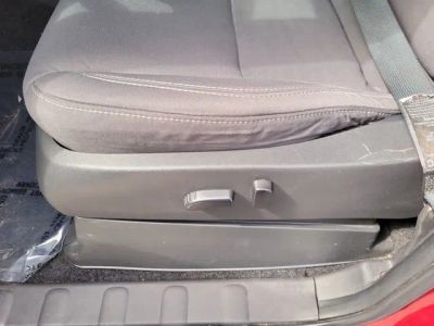 2023 Nissan Frontier — photo 12 view