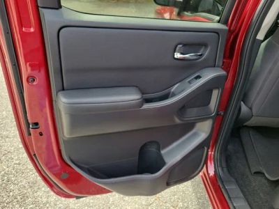2023 Nissan Frontier — photo 28 view
