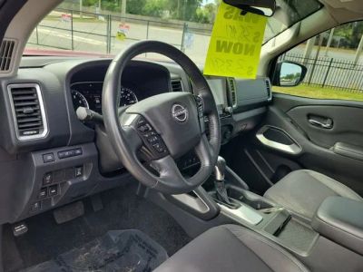 2023 Nissan Frontier — photo 10 view