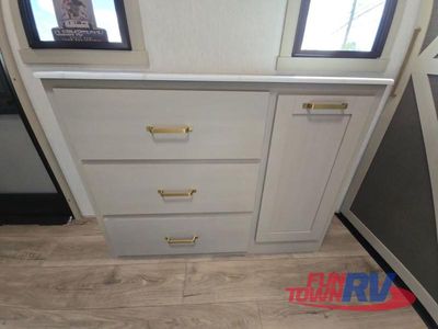 2024 Forest River RV Wildwood Heritage Glen - Photo 44