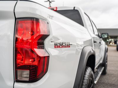 2024 Chevrolet Colorado - Photo 16