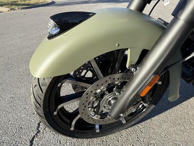 2025 Indian Motorcycle Springfield Dark Horse Moss Green Smoke - Photo 9