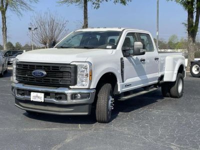 2026 Ford F-350SD — detail view
