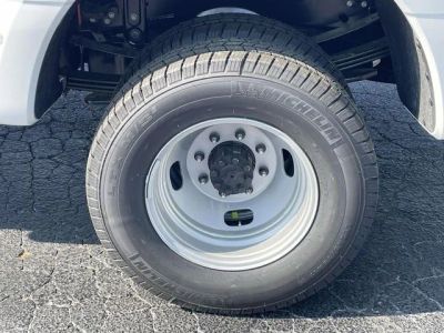 2026 Ford F-350SD — photo 8 view