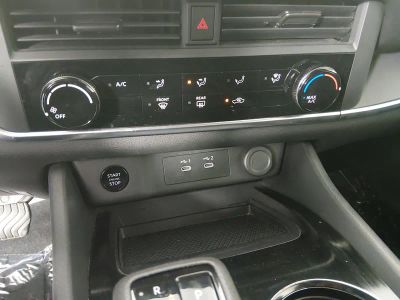 2024 Nissan Rogue - Photo 17