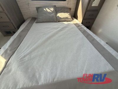 2026 Gulf Stream RV Yellowstone - Photo 36