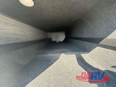 2026 Gulf Stream RV Yellowstone - Photo 13