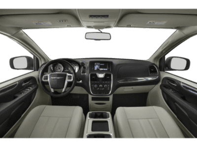 2015 Chrysler Town &amp; Country — photo 13 view