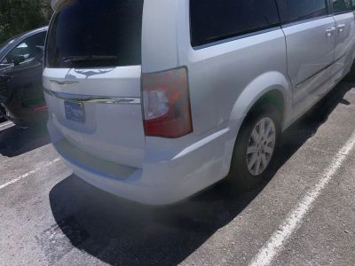 2015 Chrysler Town &amp; Country — photo 7 view