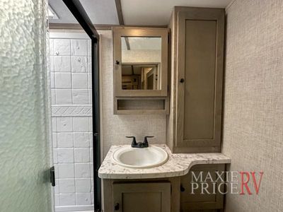 2021 Keystone Outback - Photo 21